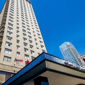Отель Century Plaza Ванкувер
