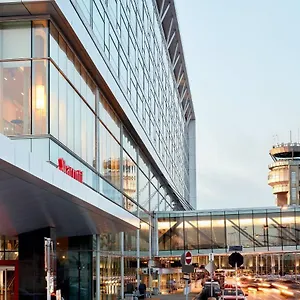 Marriott Montreal Airport In-terminal Отель
