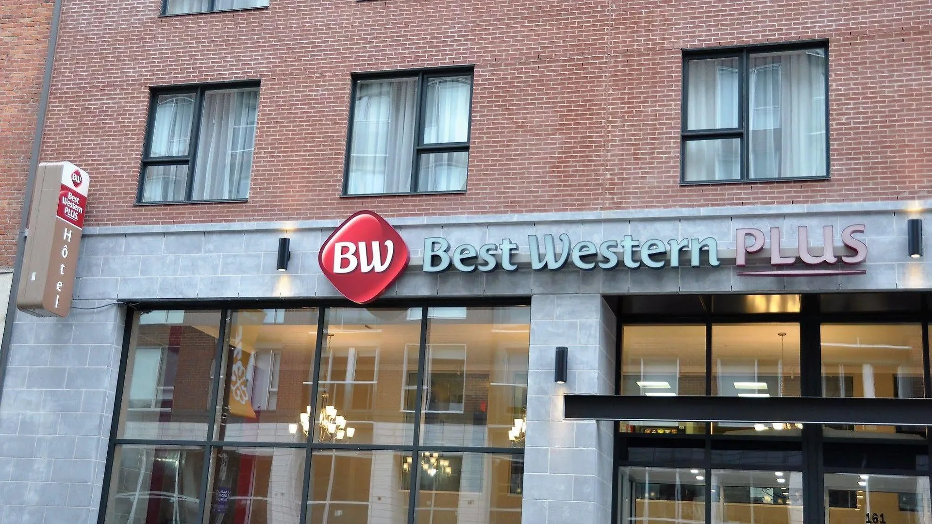 Best Western Plus Hotel Montréal 4*,